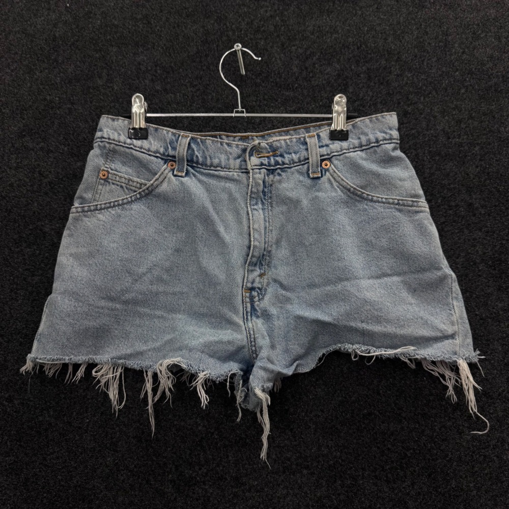 Vintage Levis 950 White Tab Relaxed Fit Denim Shorts Light Wash 8 REG 90s Cutoff